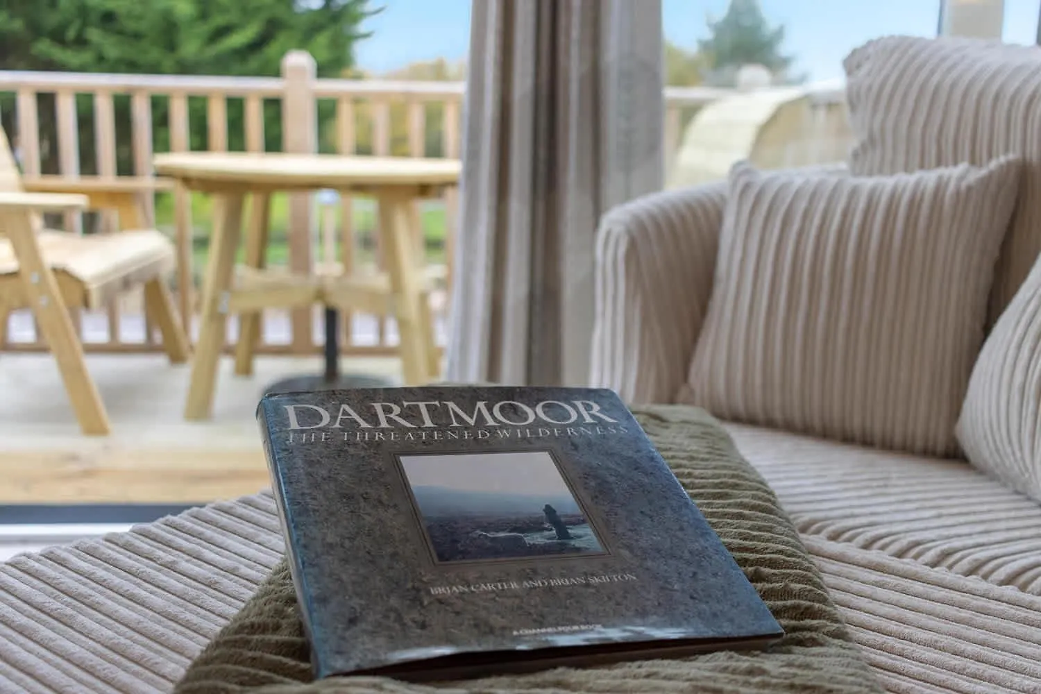 Lake View Holiday Home - Fishing Lakes, Heated Outdoor Swimming Pool 500Yrds Exeter Dağ evi