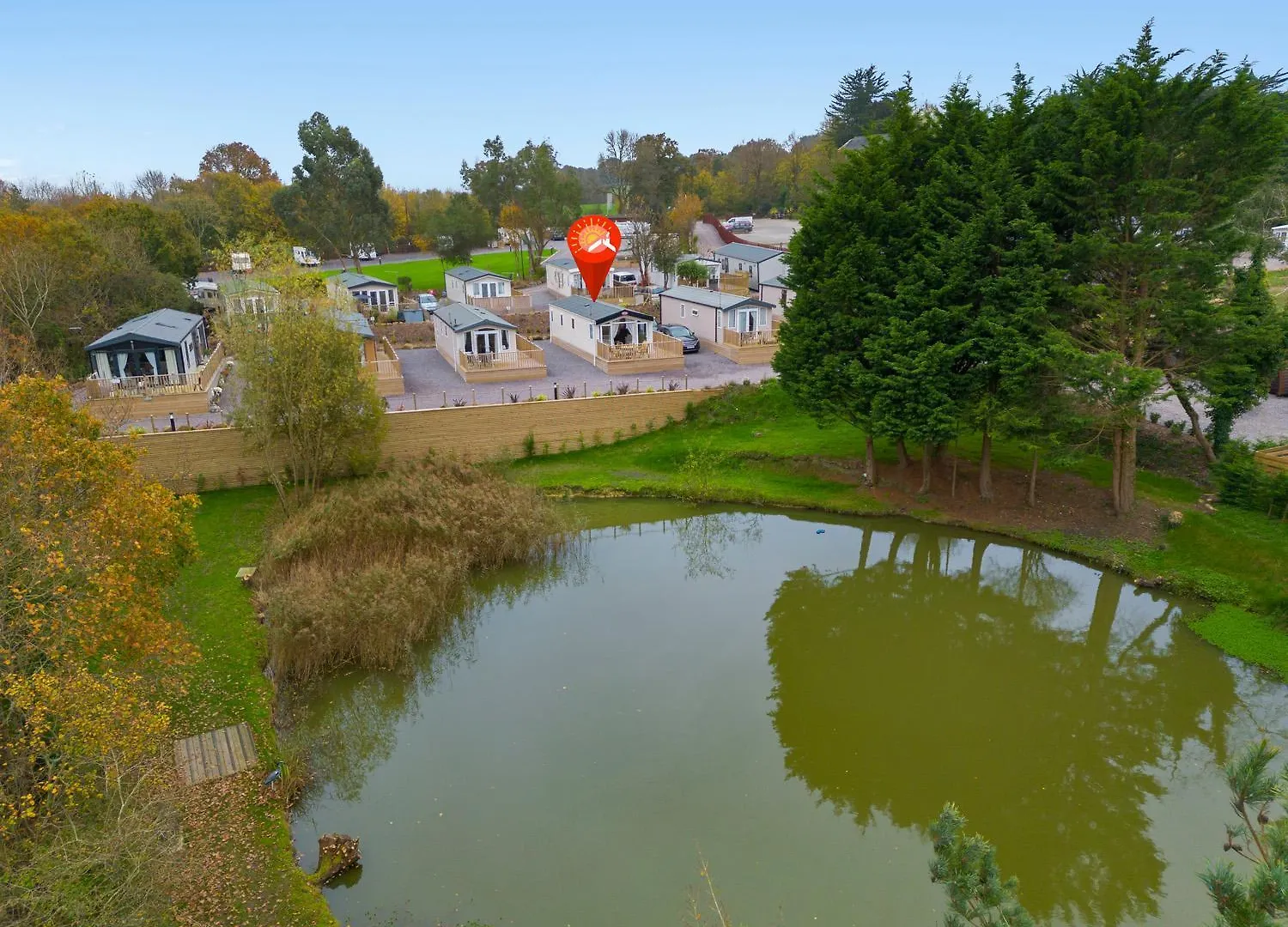 Lake View Holiday Home - Fishing Lakes, Heated Outdoor Swimming Pool 500Yrds Exeter